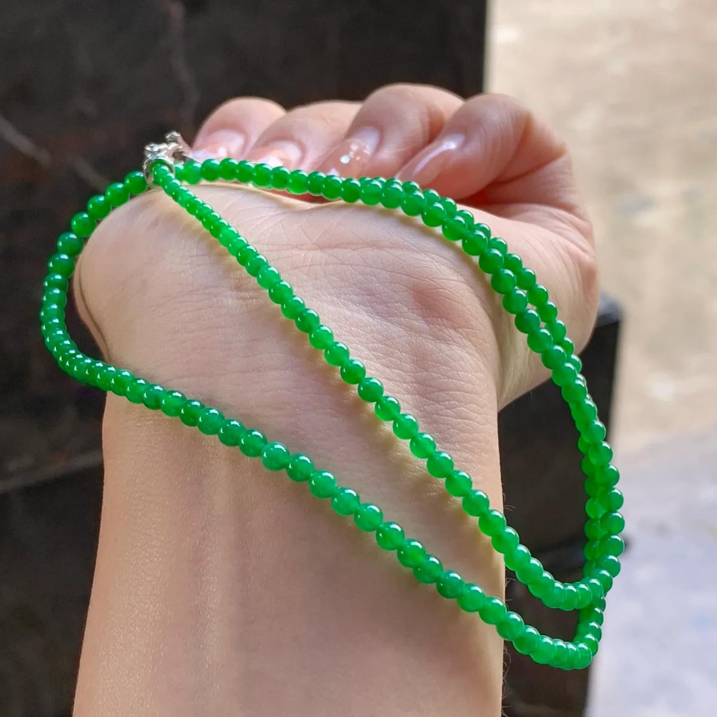 Type A Jadeite Bead Strand, Icy Full Bright Green, 154 Beads (5)