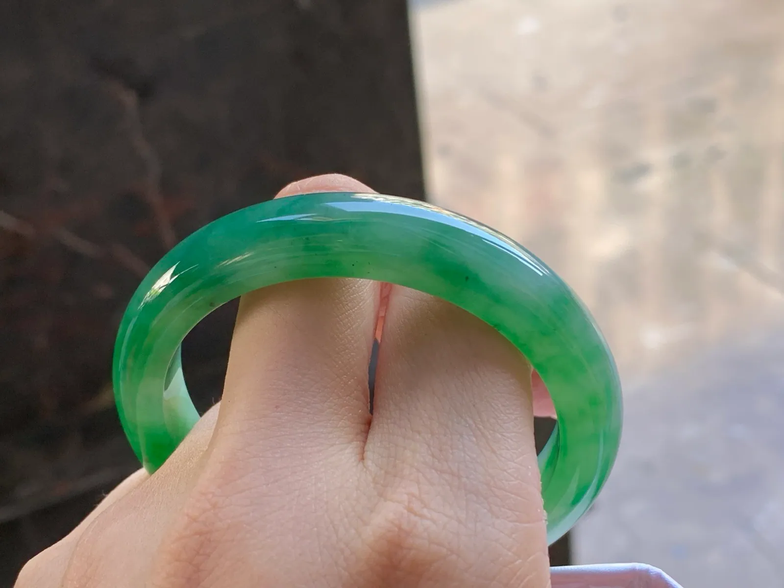 Type A Jadeite Flat Bangle, Glutinous Bright Green, 52mm (10)