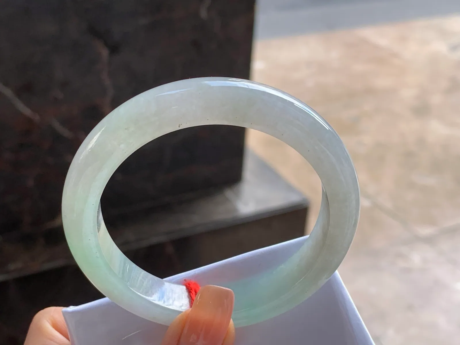 Vòng cẩm thạch type A nếp nền trắng, vòng 58mm (6)