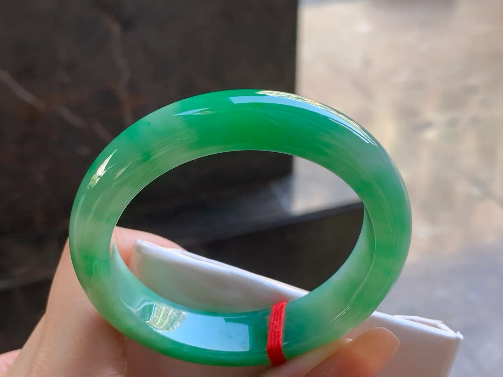 Type A Jadeite Flat Bangle, Bright Green, 52.2mm (6)