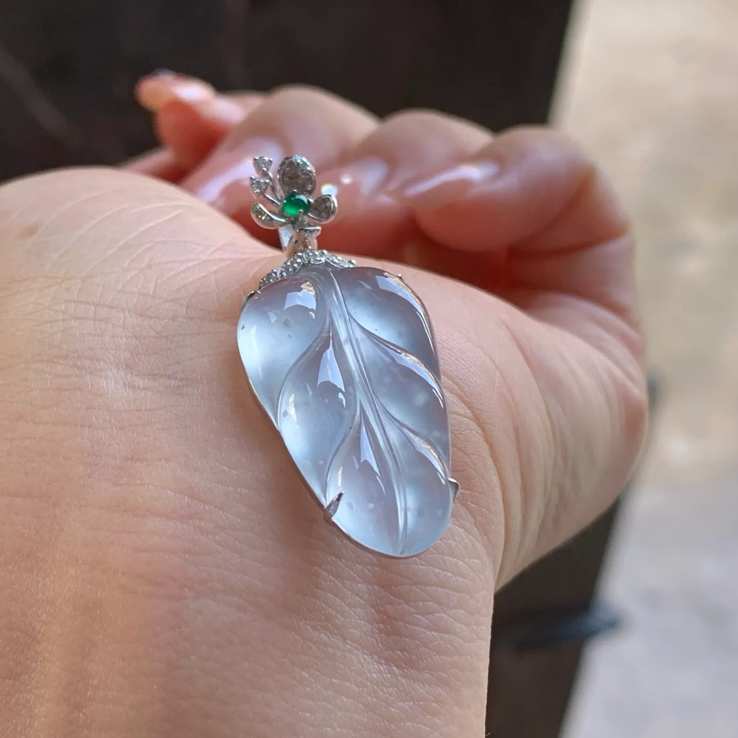 Type A Jadeite Leaf Pendant, Icy Snowflake Cotton, Gold Set (3)