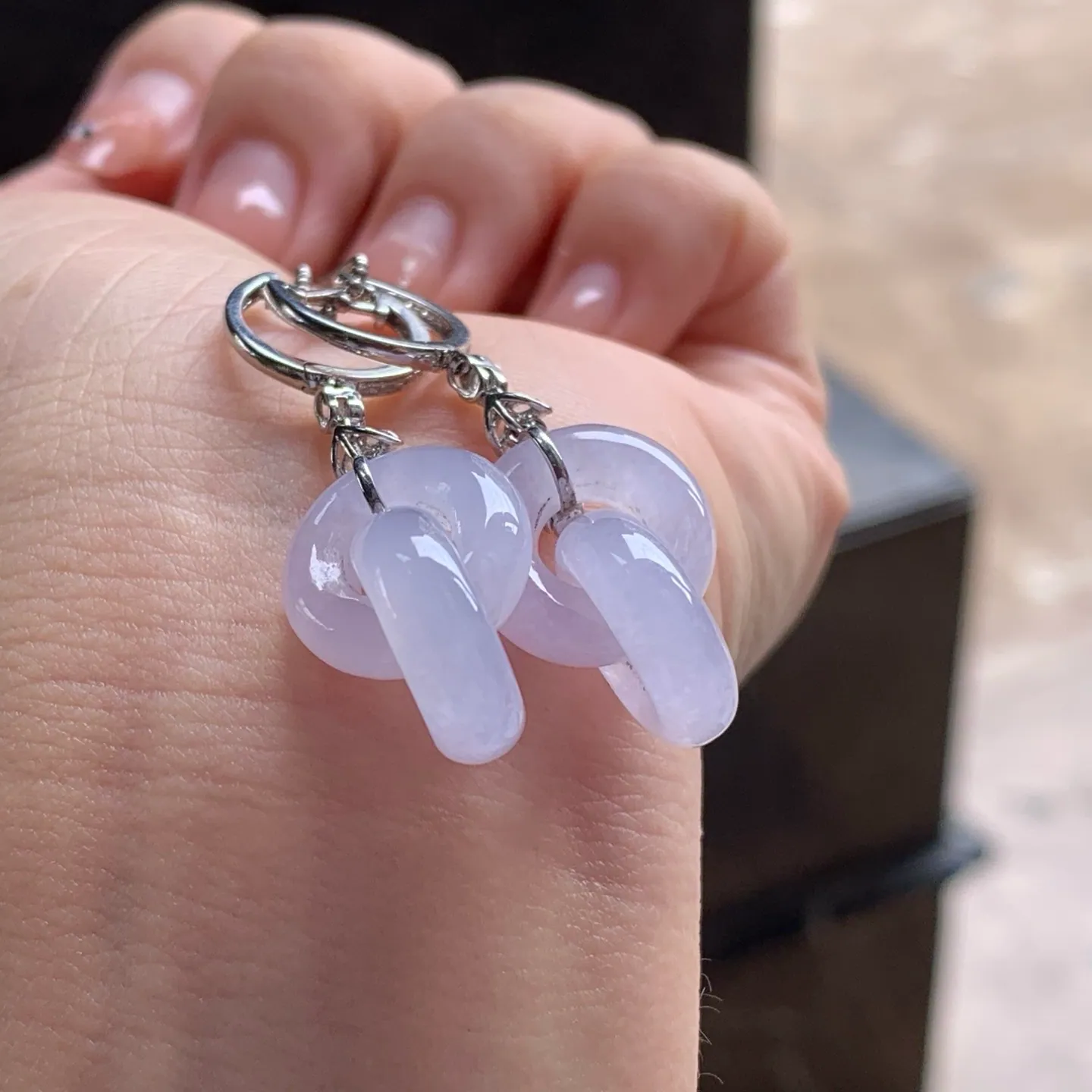Type A Jadeite Linked-Ring Earrings, Icy Pink Lavender, 18K (5)