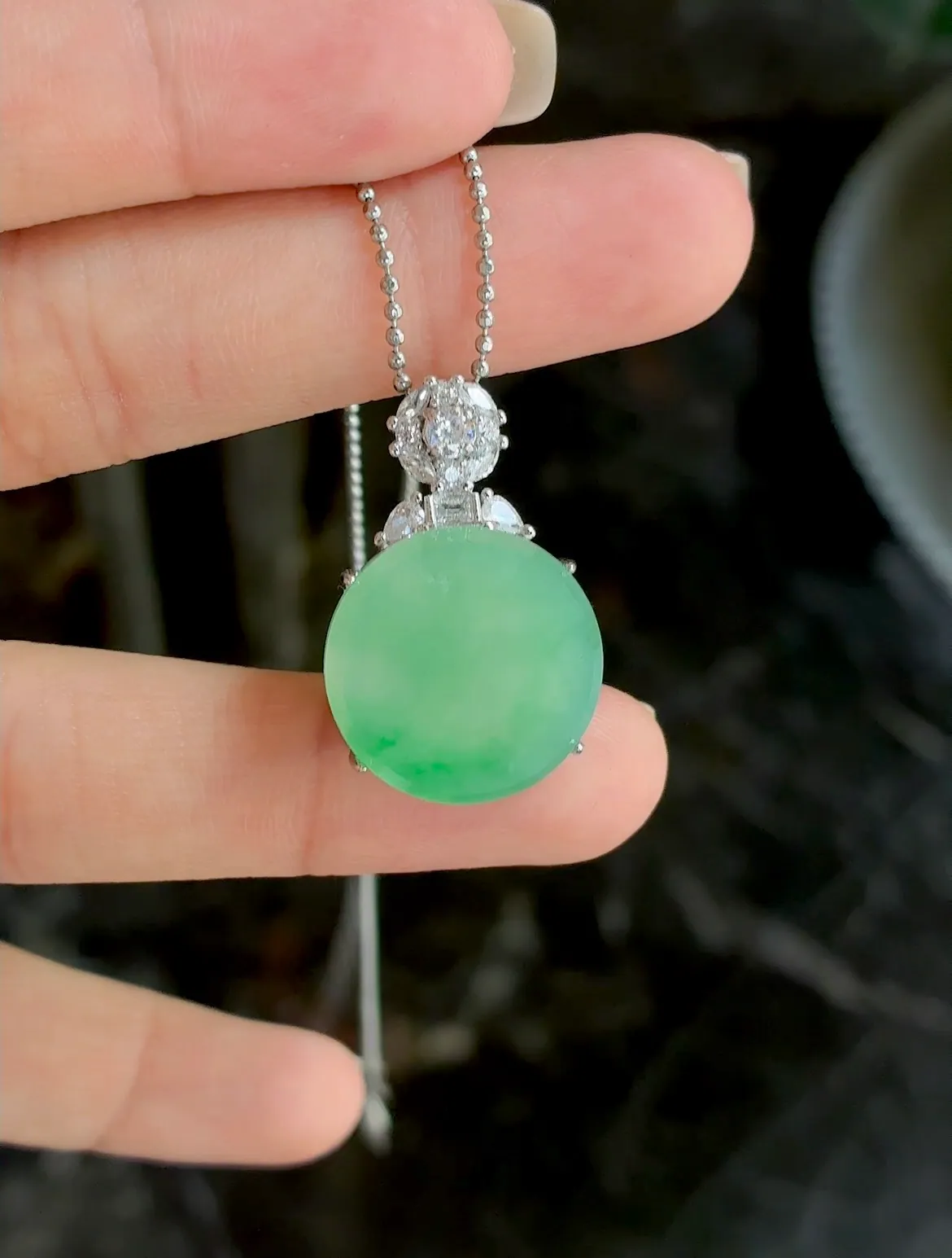 Type A Jadeite Round Plaque Pendant, Apple Green, 925 Silver (4)
