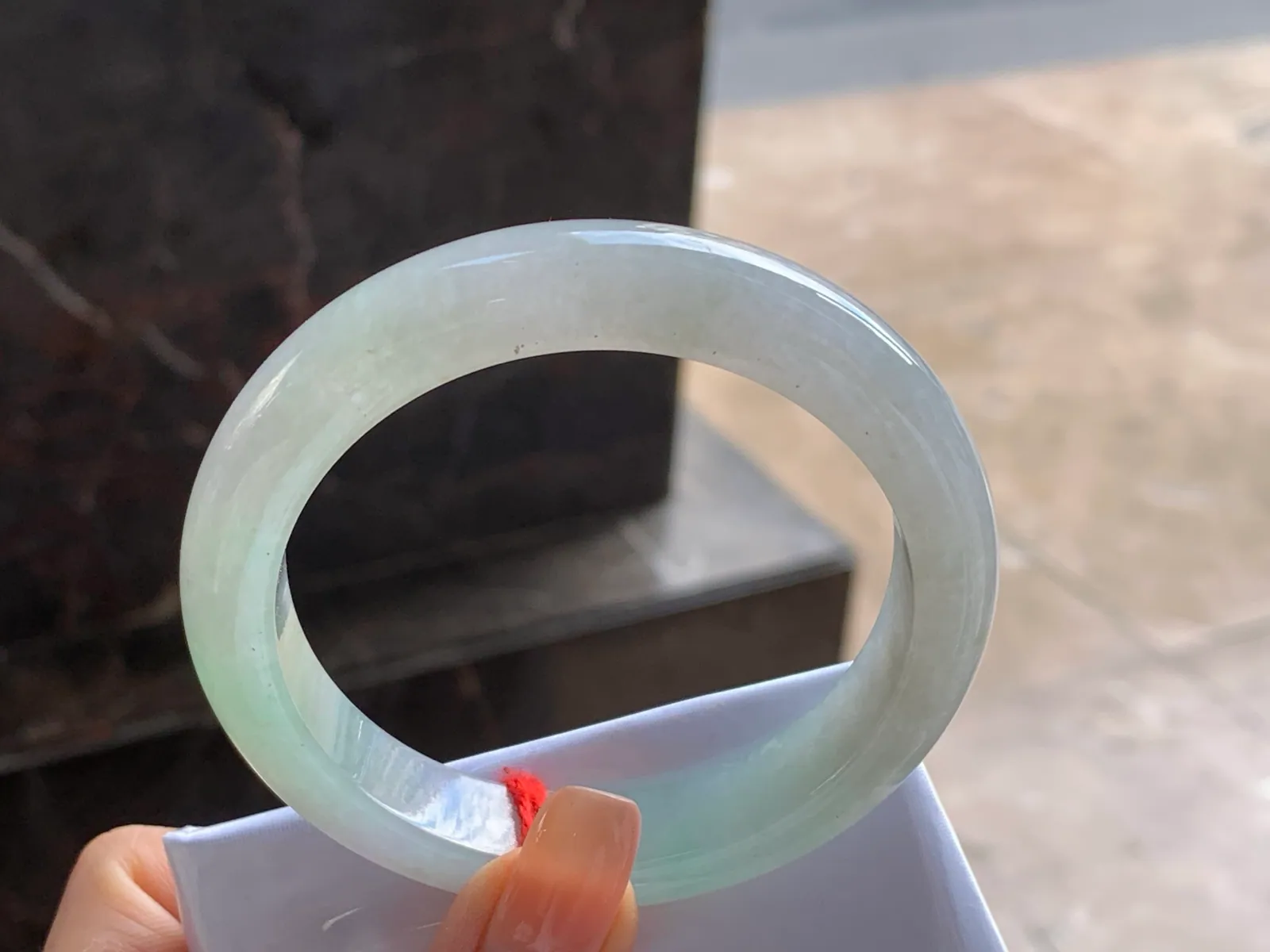 Vòng cẩm thạch type A nếp nền trắng, vòng 58mm (7)