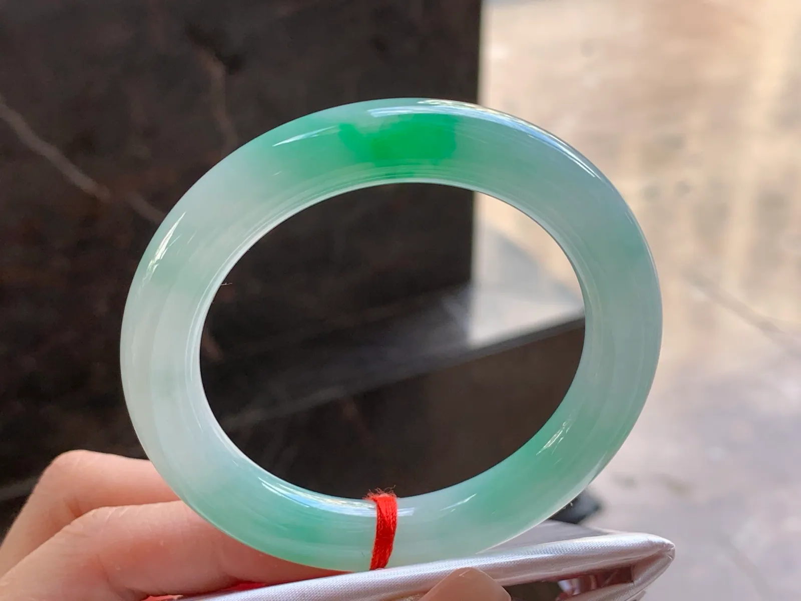 Type A Jadeite Round Bangle, White & Green, 52.8mm (4)