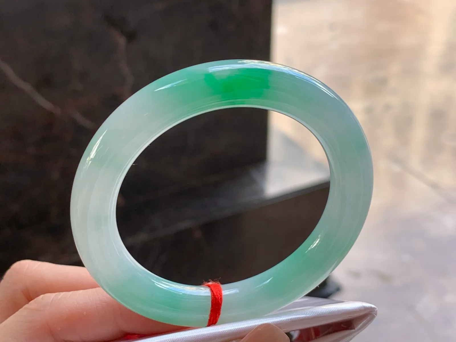 Type A Jadeite Round Bangle, White & Green, 52.8mm (3)