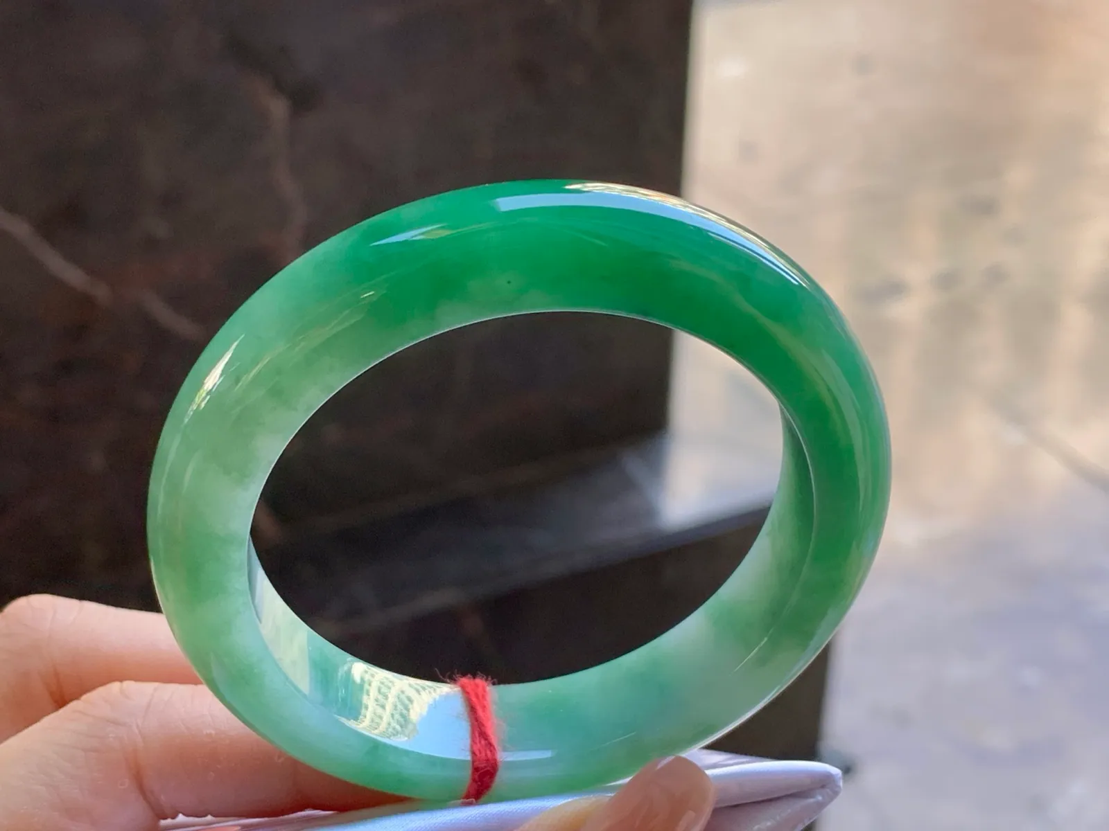 Type A Jadeite Flat Bangle, Glutinous Bright Green, 55mm (3)