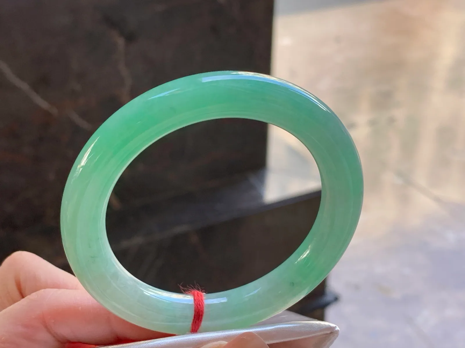 Natural Type A Jadeite Round Bangle, Light Green, 55.3mm