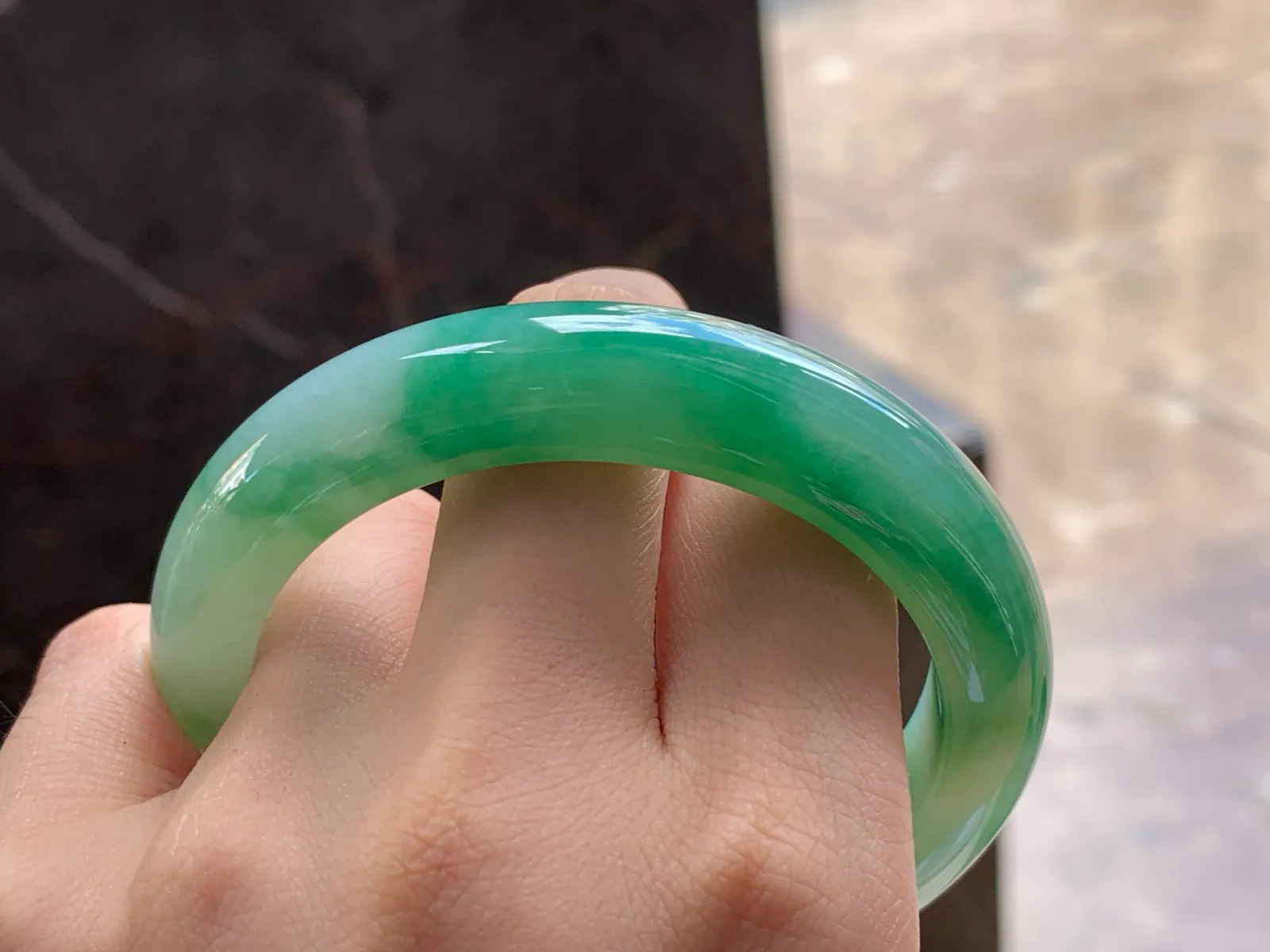 Type A Jadeite Flat Bangle, Green Flower, 57.5mm (8)