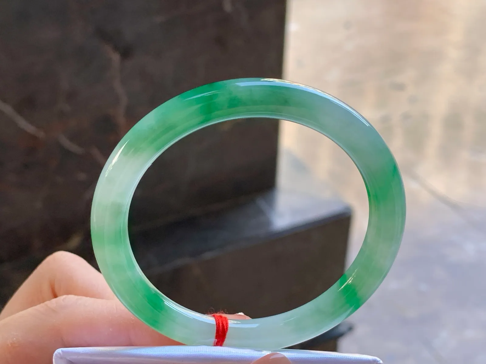 Vòng cẩm thạch type A nếp băng hoa xanh, tròn 54.7mm (2)