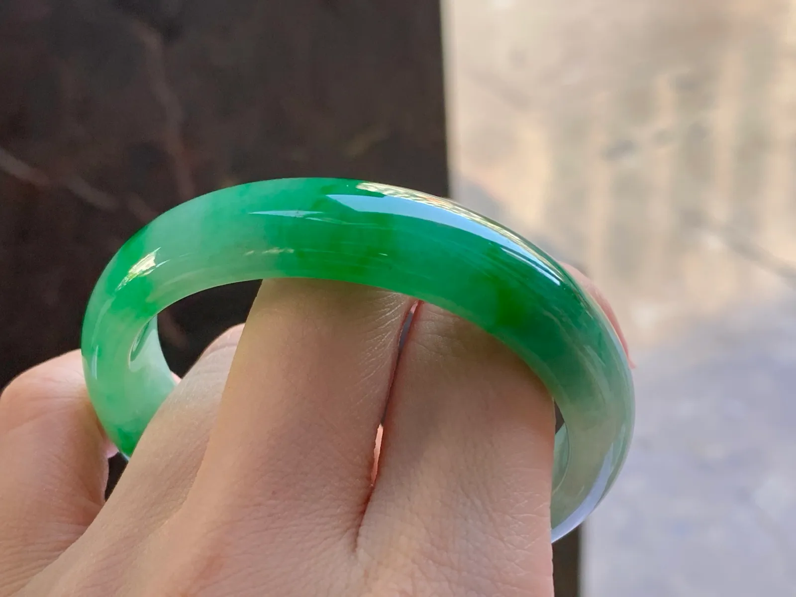 Type A Jadeite Oval Bangle, Vivid Green, 53.2mm (10)