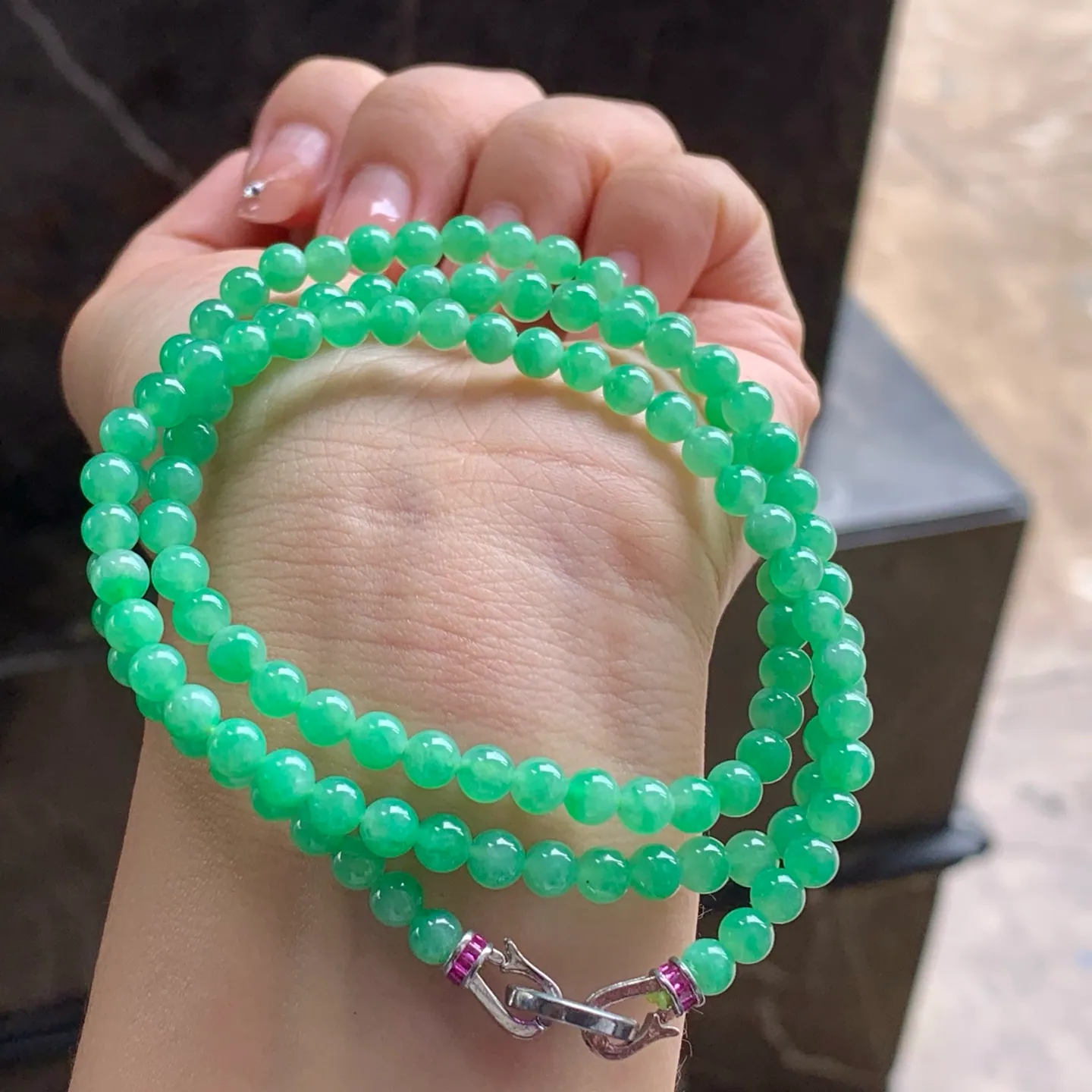 Type A Jadeite Bead Strand, Full Apple Green, 4.6–5mm (4)