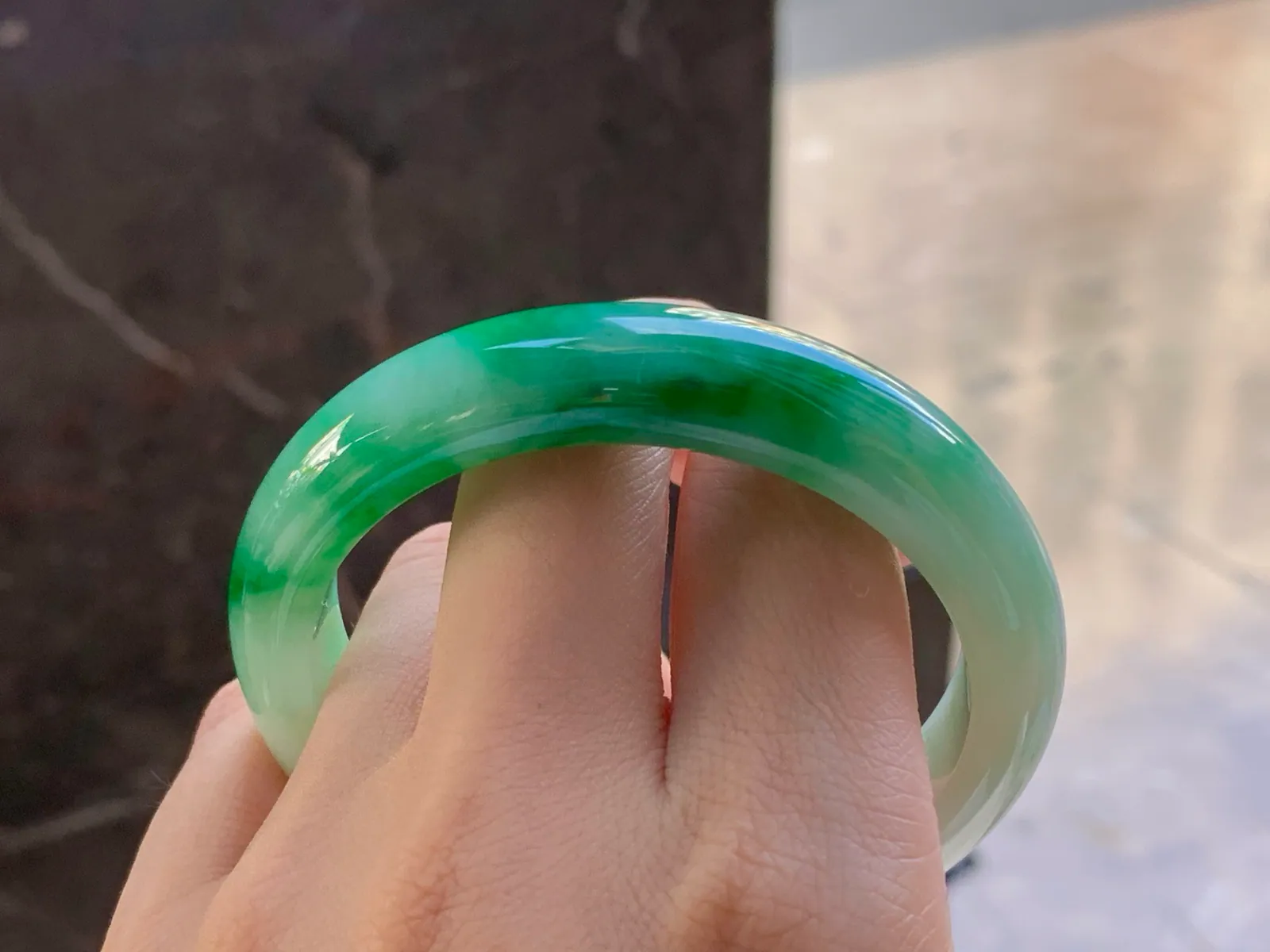 Natural Type A Jadeite Bangle, Floating Green, 55.6mm (10)