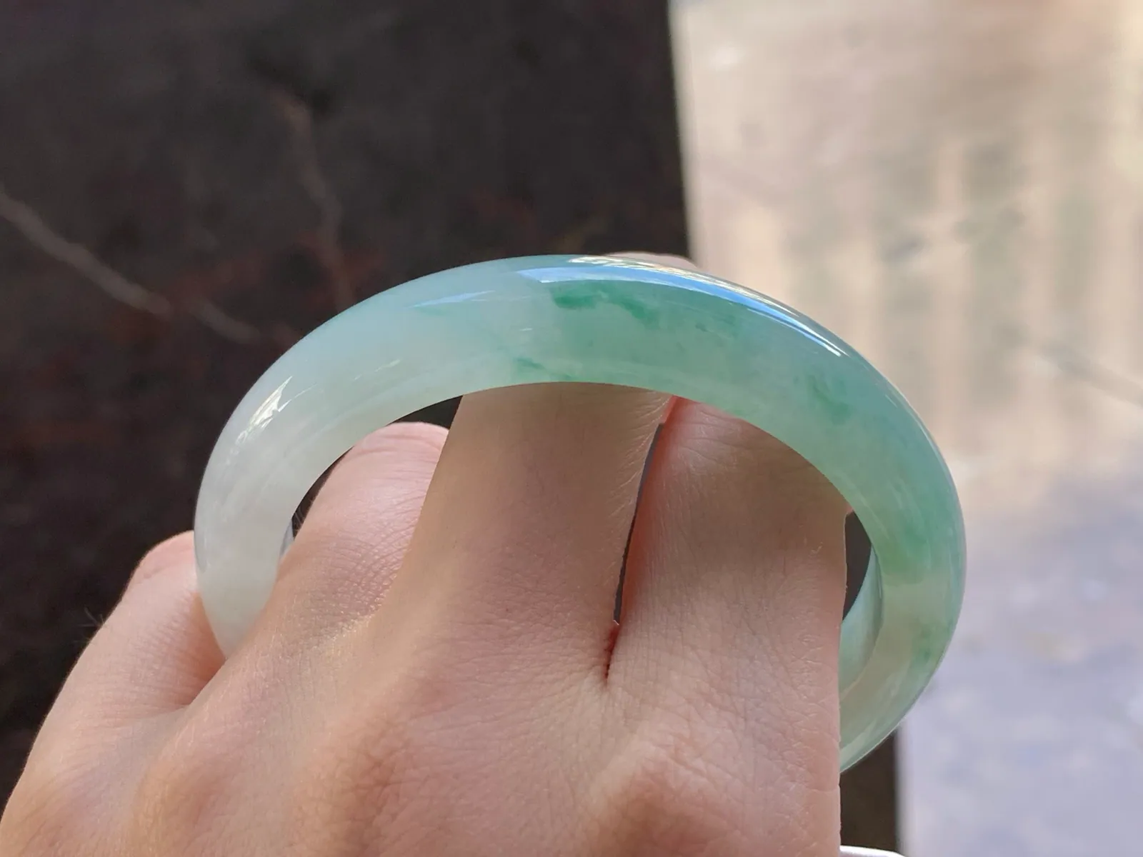 Natural Type A Jadeite Floating Green Bangle, Icy, 56.3mm (8)