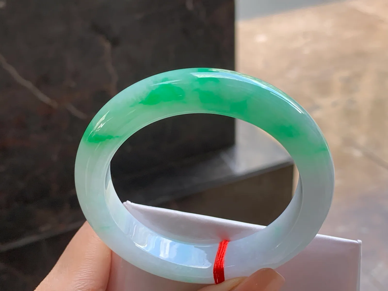Natural Type A Jadeite Bangle, Bright Green on White, 55.2mm (5)