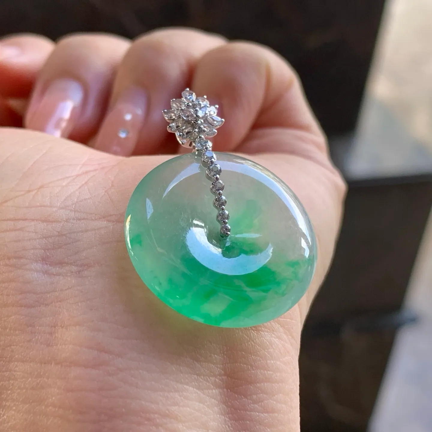 Khấu bình an cẩm thạch type A băng xanh, móc vàng (2)