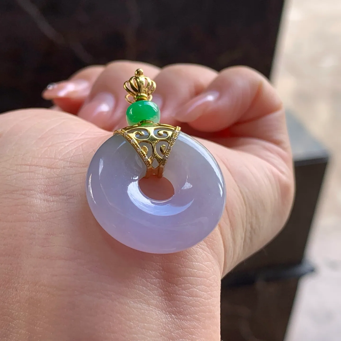 Type A Jadeite Donut Pendant, Lavender, 18K Gold, 25.7mm (4)