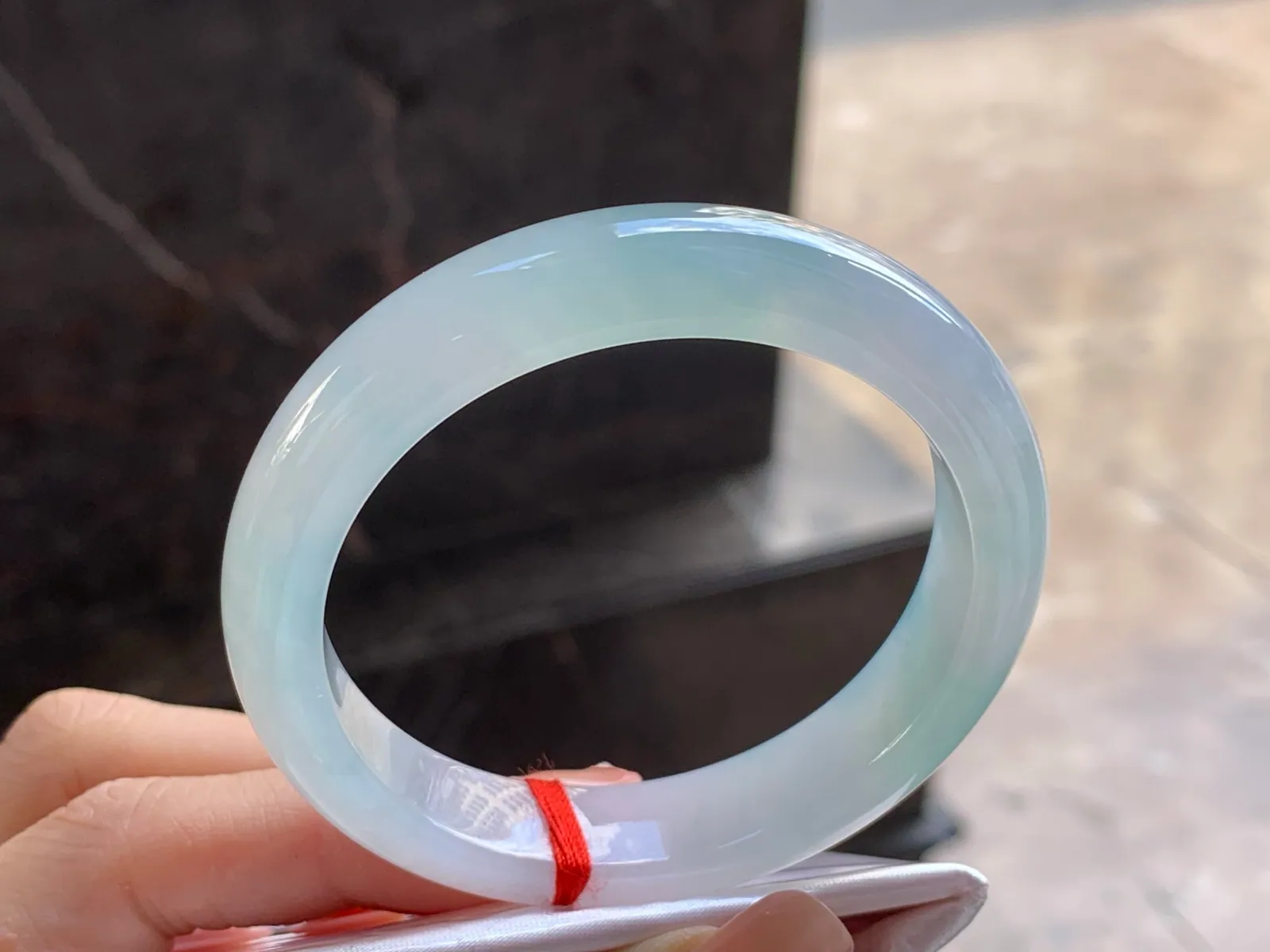 天然A货翡翠 糯冰种 淡晴水 正装手镯 圈口52.7mm (3)