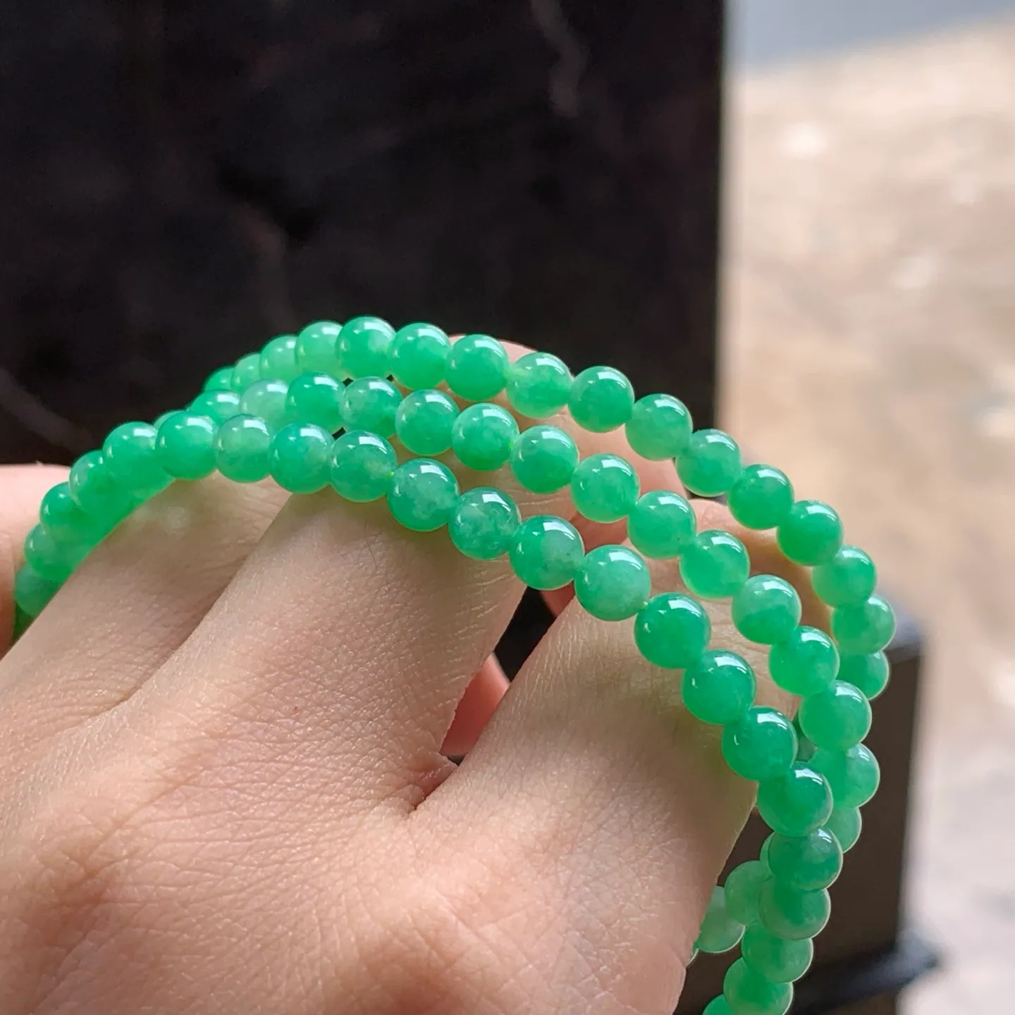 Type A Jadeite Bead Strand, Full Apple Green, 4.6–5mm (8)