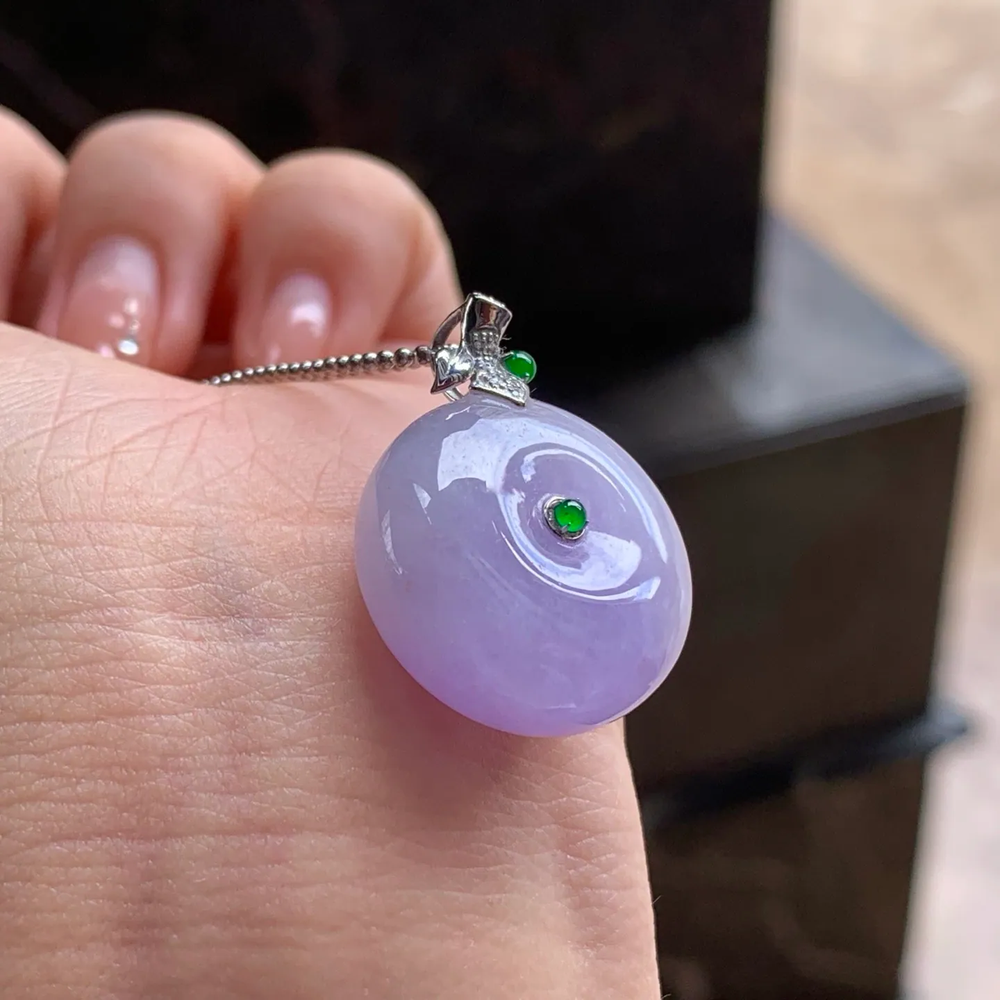 Type A Jadeite Lavender Huaigu Pendant, 18K Gold Bail (5)