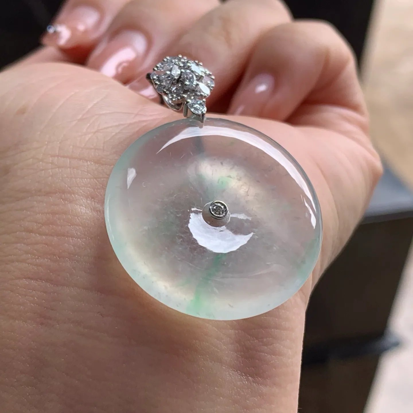 Type A Jadeite Ping An Kou Pendant, Icy, 18K Gold, 30.5mm (3)