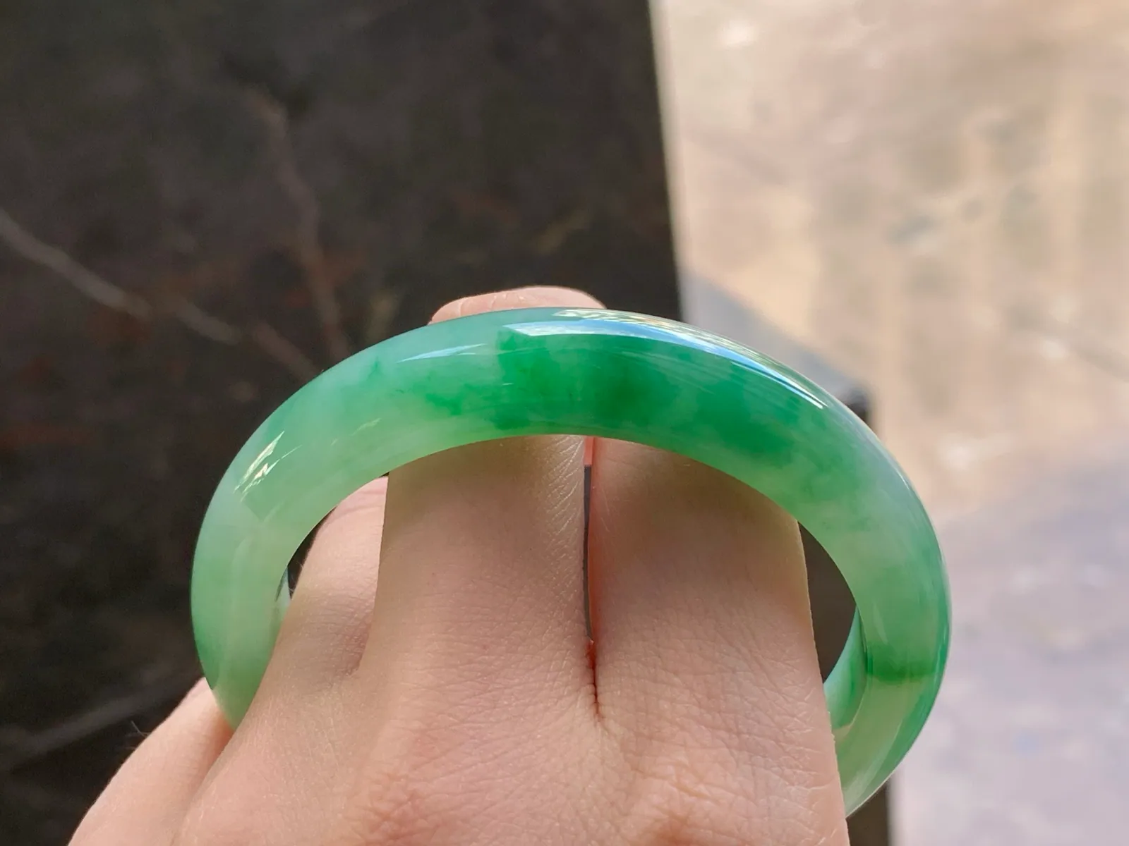 Natural Type A Jadeite Bangle, Icy Green Floating, 54.7mm (8)