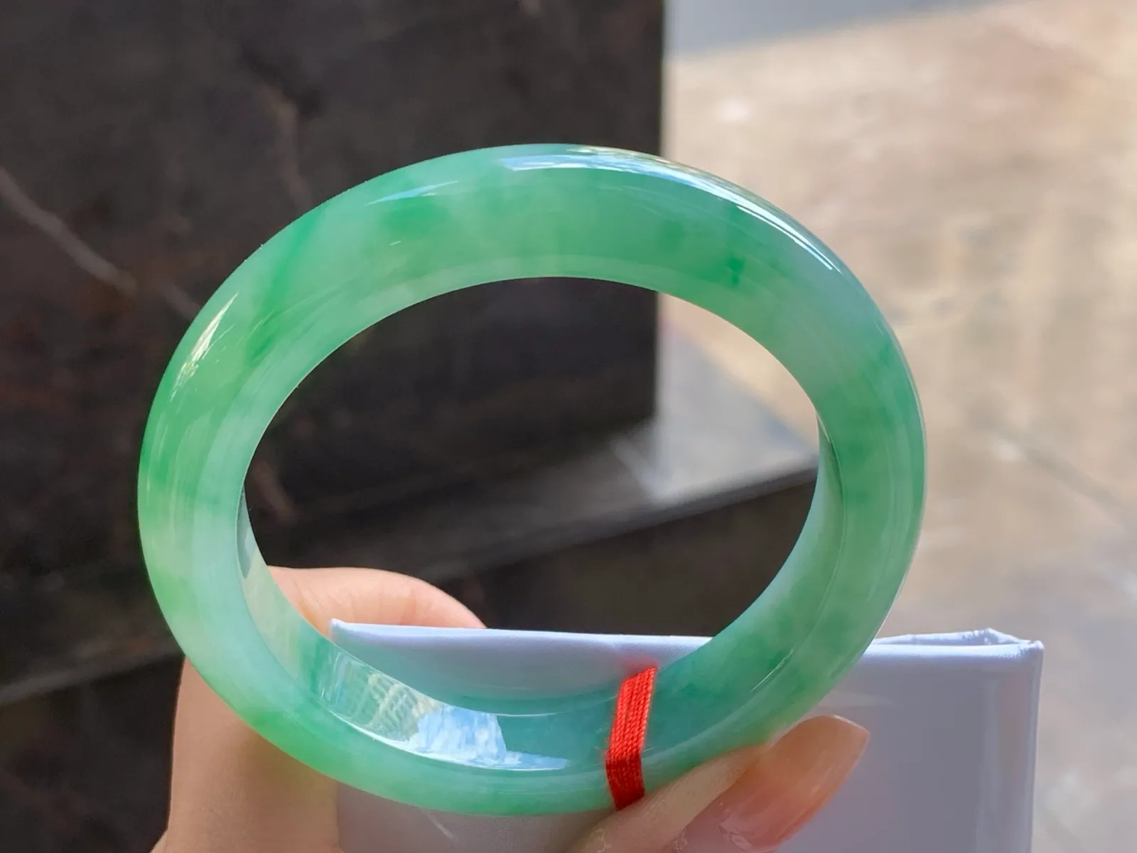 Vòng cẩm thạch type A nếp băng hoa bay, bản dẹt 57.2mm (6)