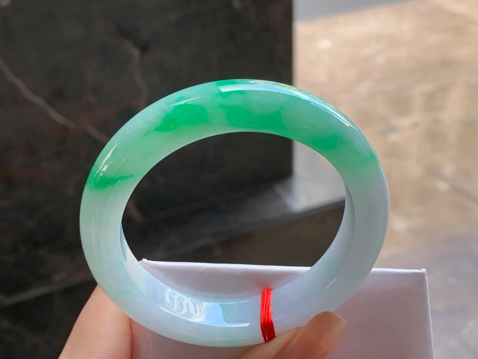 Natural Type A Jadeite Bangle, Bright Green on White, 55.2mm (4)