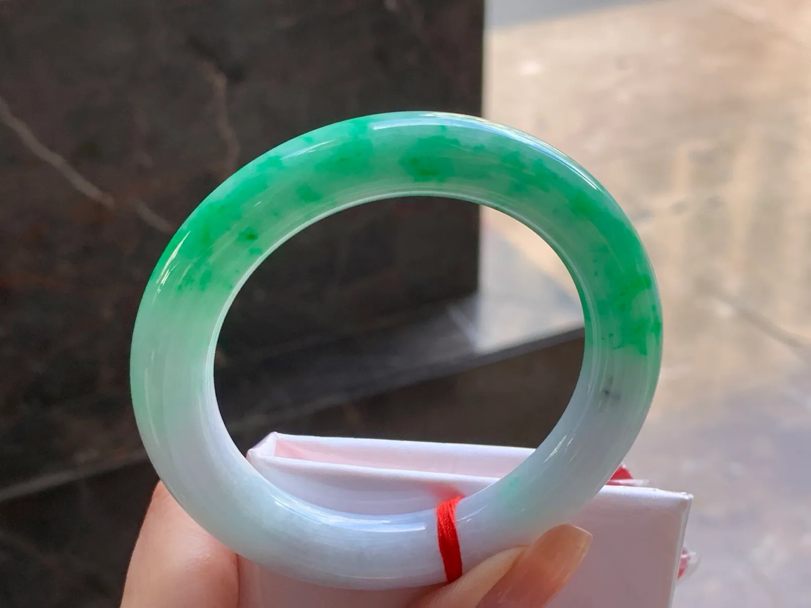 Natural Type A Jadeite Round Bangle, Green on White, 56.2mm (4)