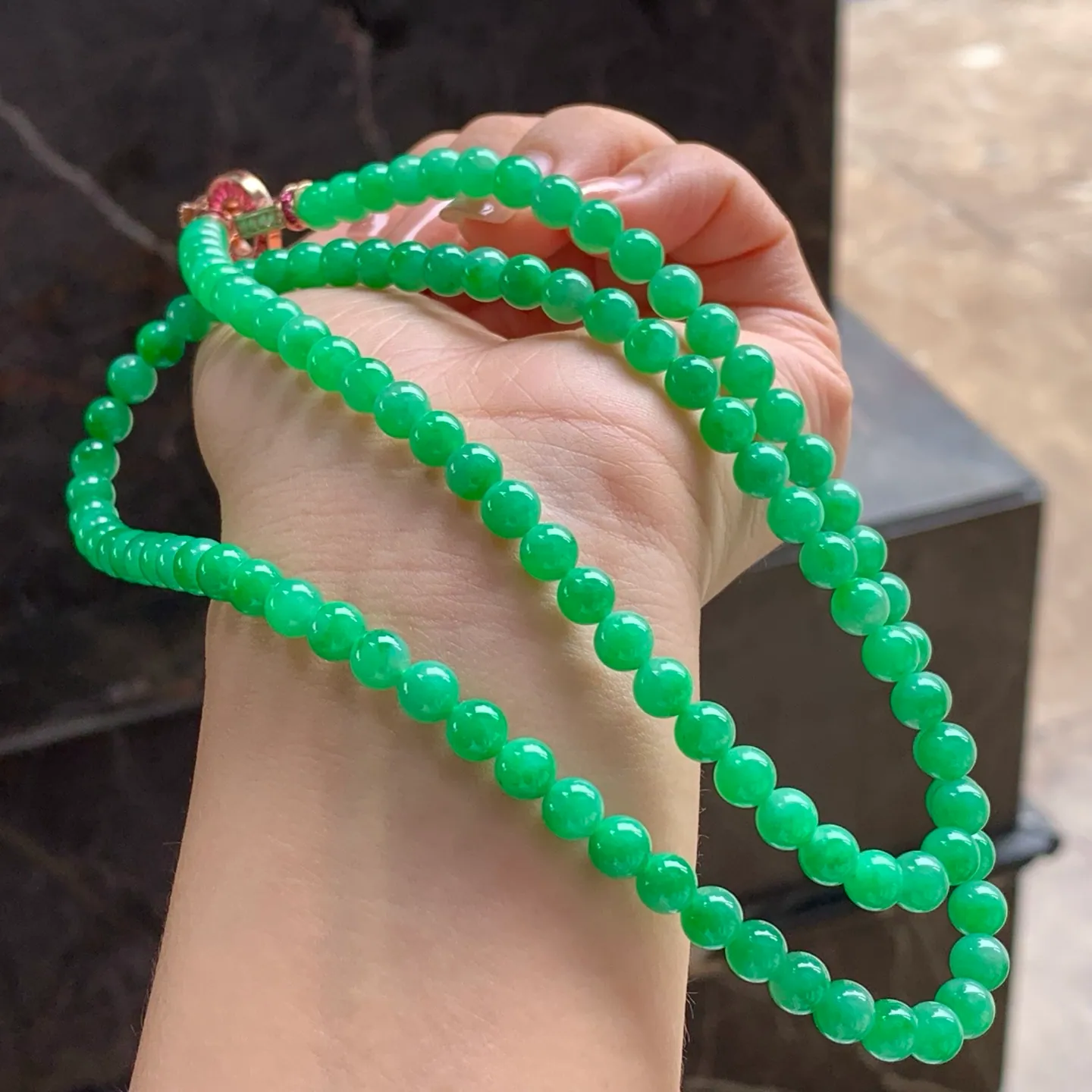 Type A Jadeite Bead Strand, Full Vivid Green, 6mm (7)