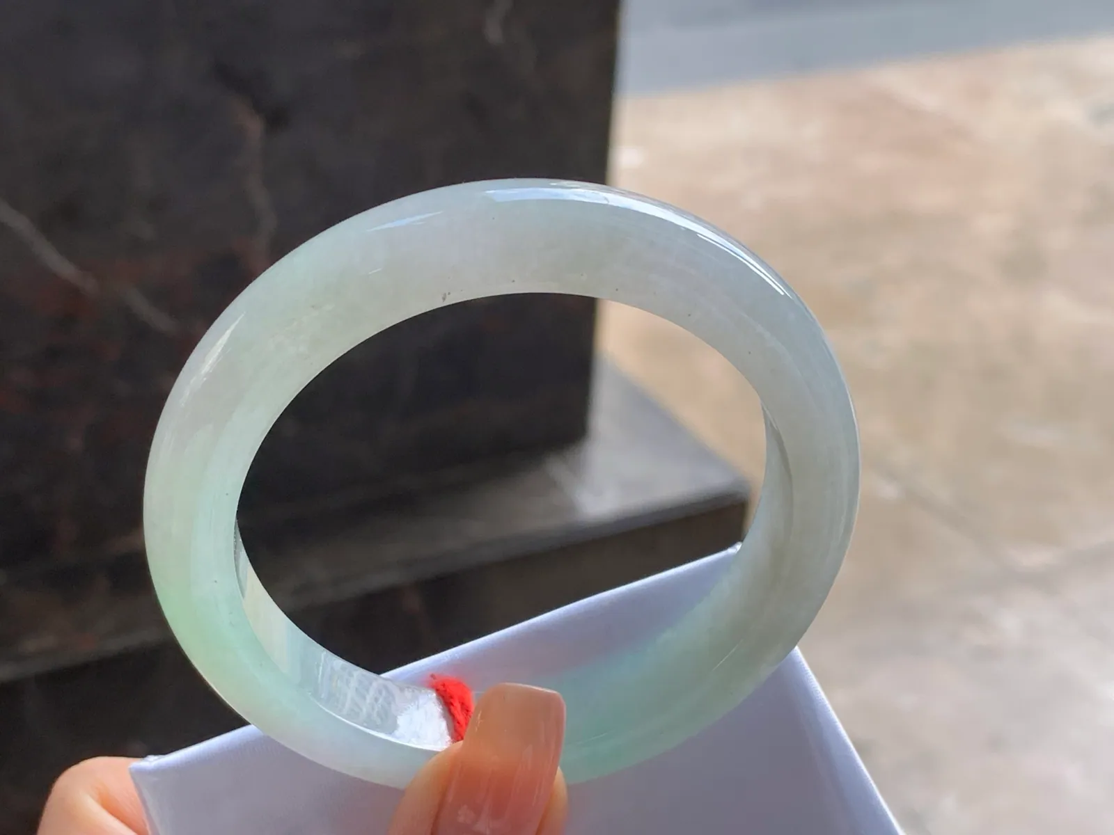 Vòng cẩm thạch type A nếp nền trắng, vòng 58mm (5)