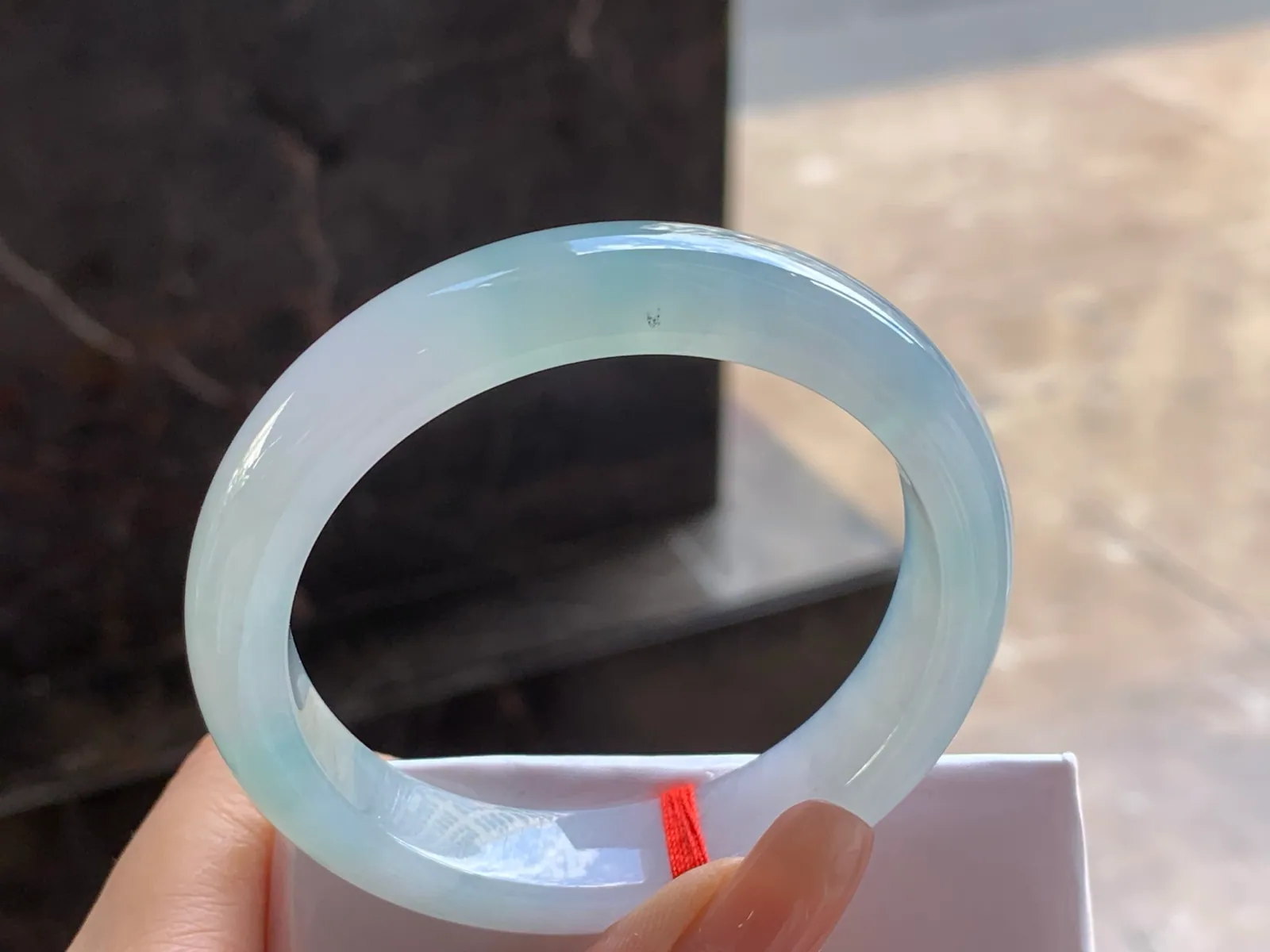 天然A货翡翠 糯冰种 淡晴水 正装手镯 圈口52.7mm (5)