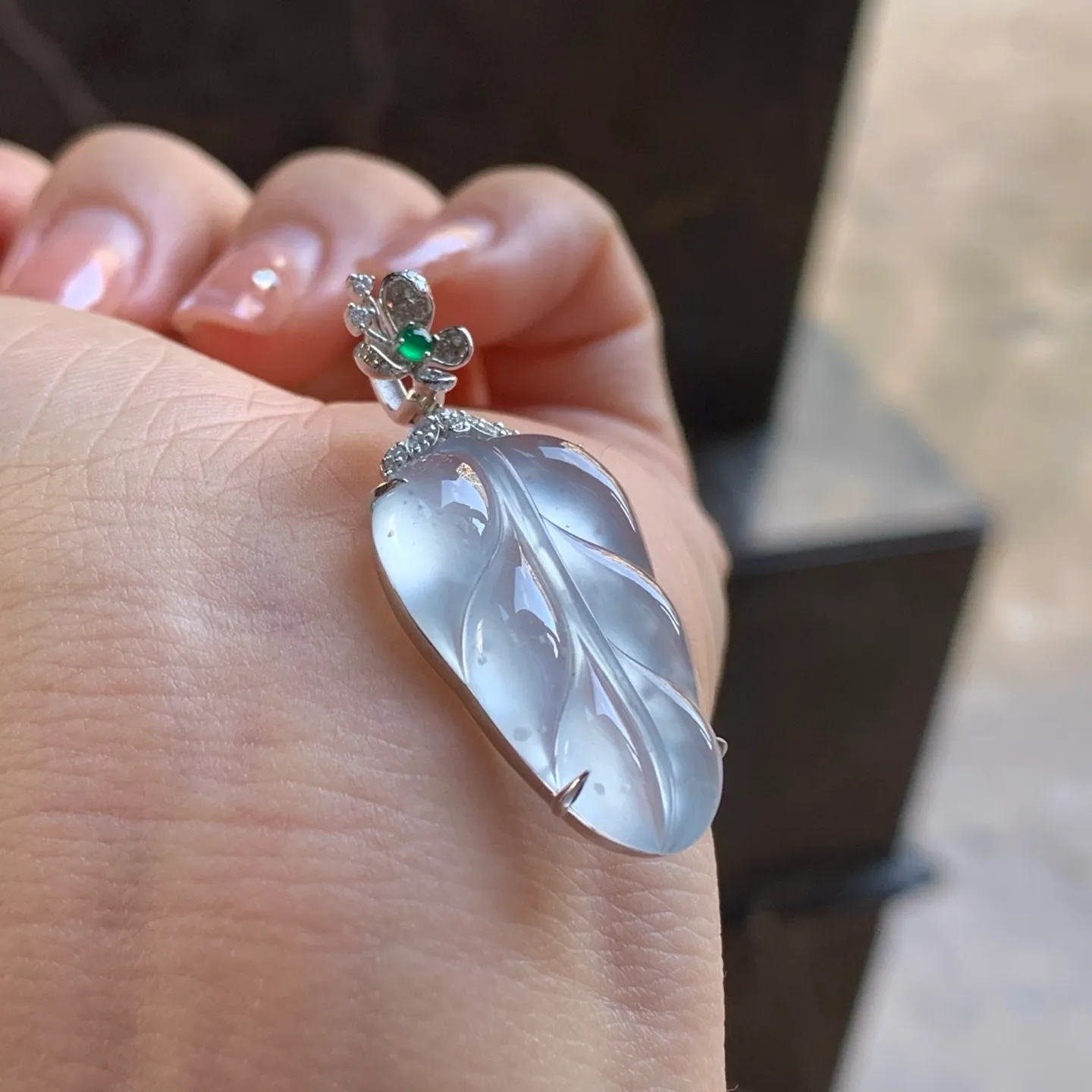 Type A Jadeite Leaf Pendant, Icy Snowflake Cotton, Gold Set (5)