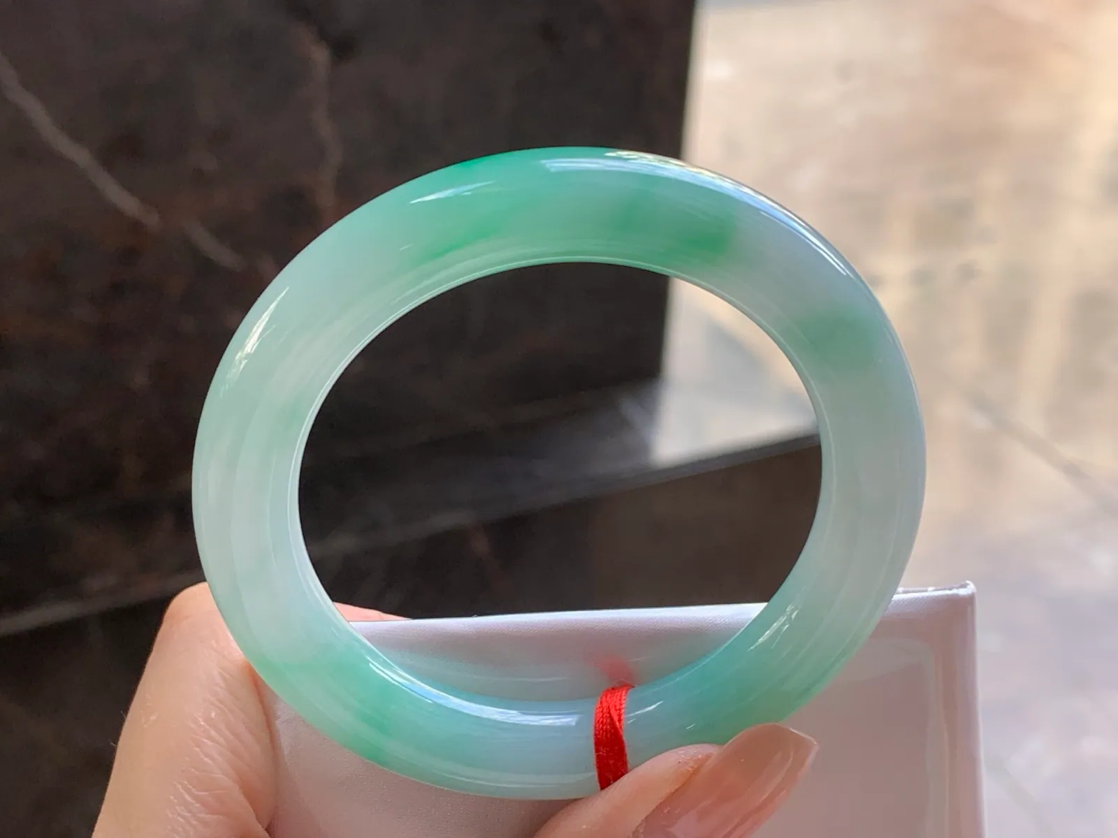 Type A Jadeite Round Bangle, White & Green, 52.8mm (6)