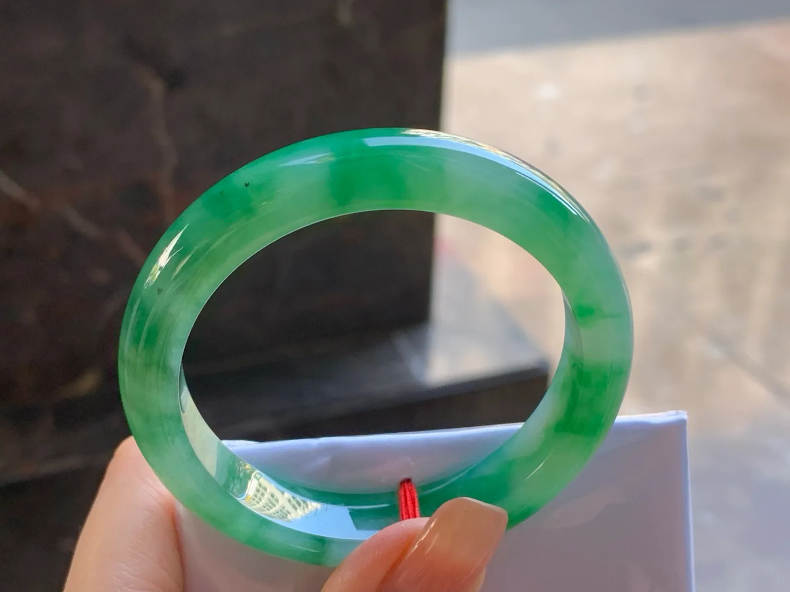 Type A Jadeite Flat Bangle, Glutinous Bright Green, 52mm (6)