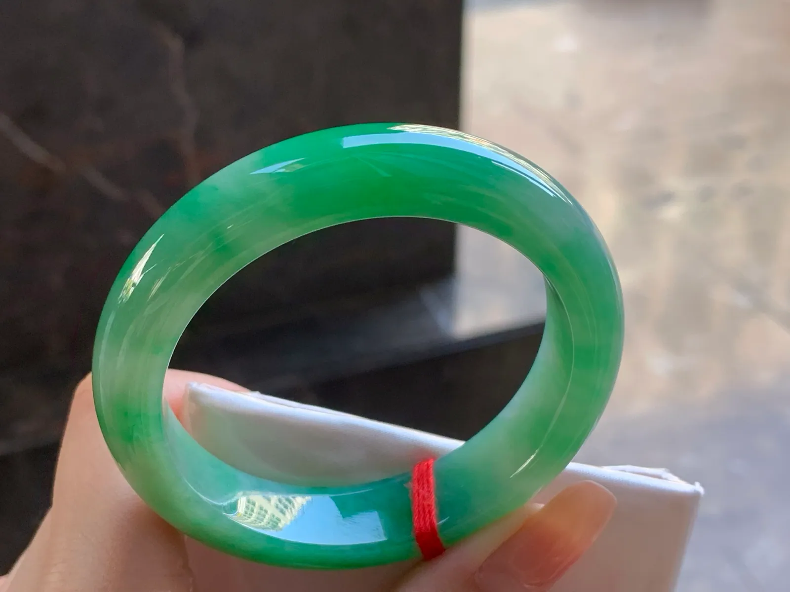 Type A Jadeite Flat Bangle, Bright Green, 52.2mm (5)