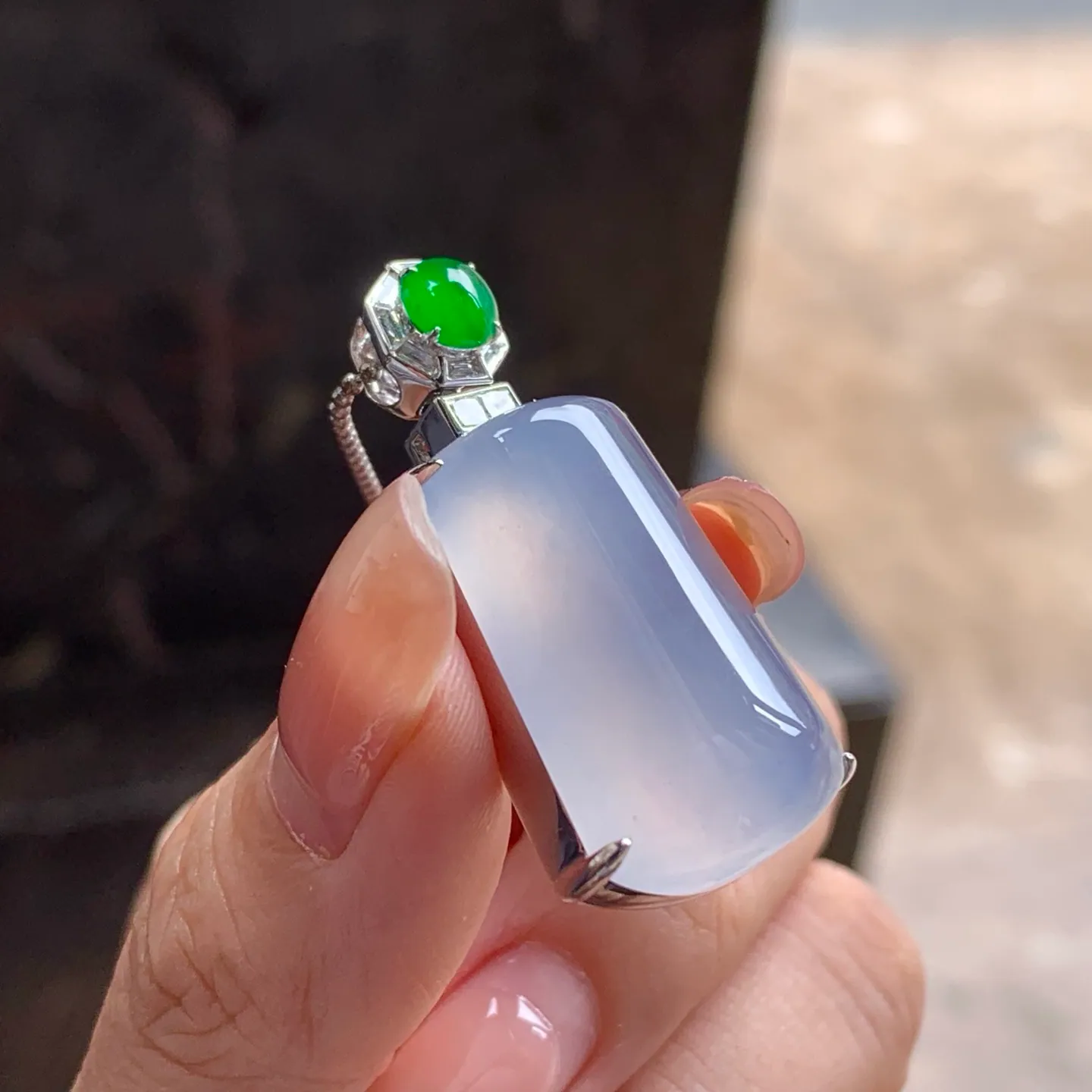 Type A Jadeite Wu Shi Pai Pendant, Pale Lavender, 18K Gold (6)
