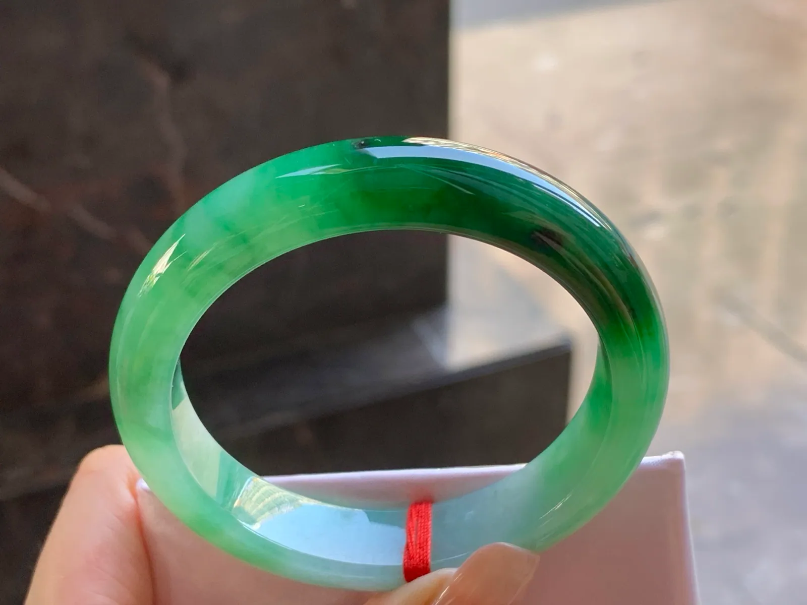 Type A Jadeite Flat Bangle, Vivid Green, 53.2mm (7)