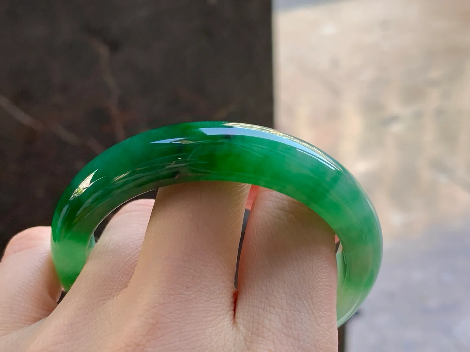 Type A Jadeite Flat Bangle, Vivid Green, 53.2mm (8)