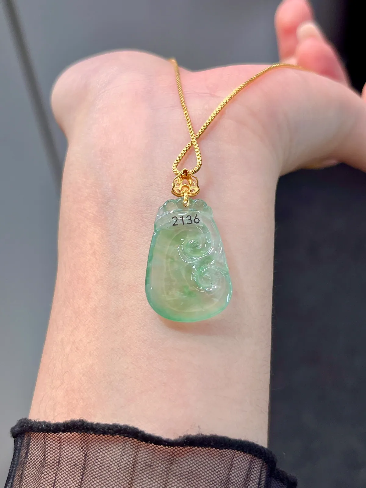 Type A Jadeite Ruyi Pendant, Icy Light Green, 18K Gold Bail (4)