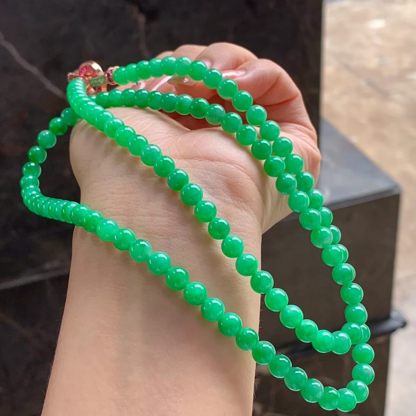 Type A Jadeite Bead Strand, Full Vivid Green, 6mm (5)