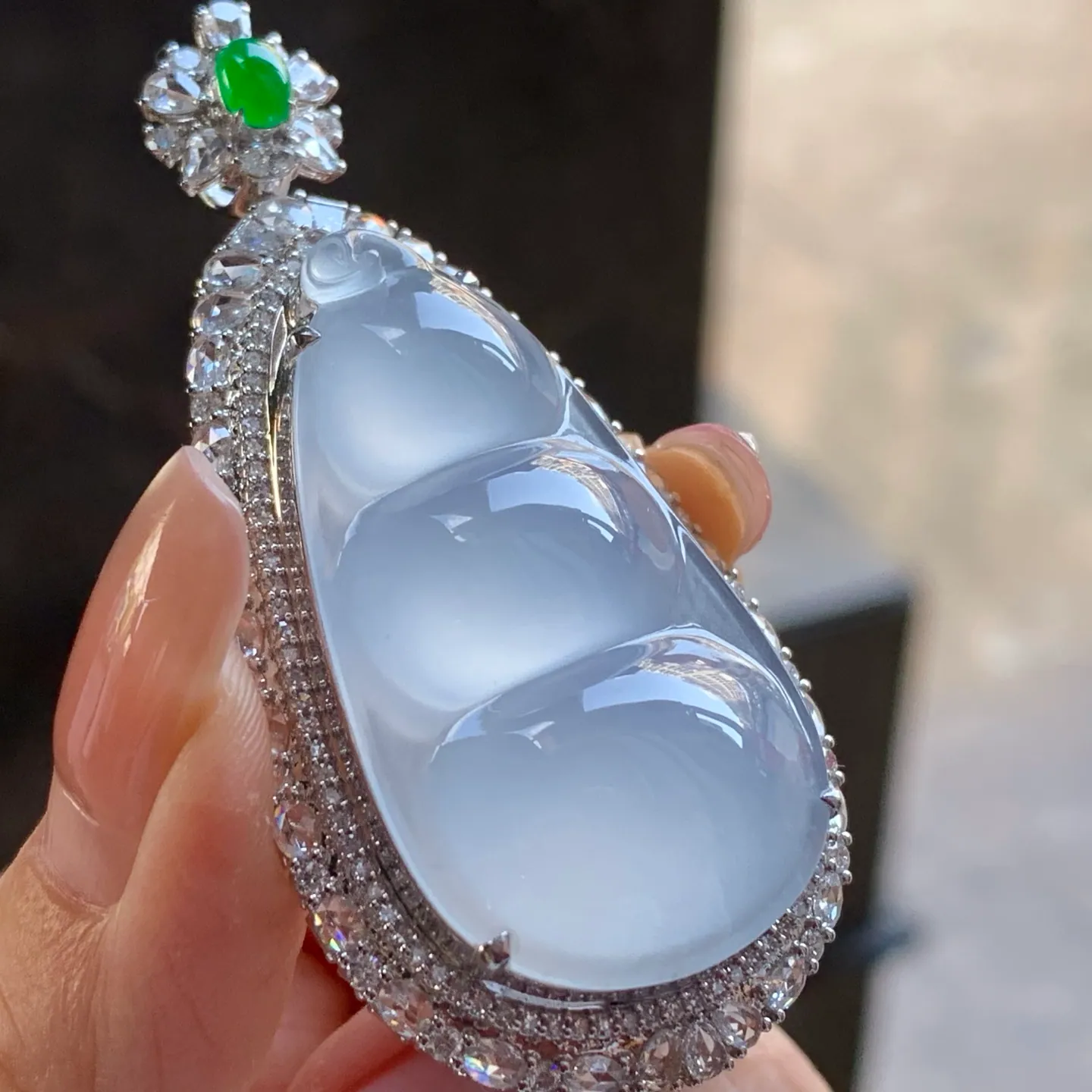Type A Jadeite Bean Pod Pendant, Icy Clear, 18K Gold, 41mm (2)