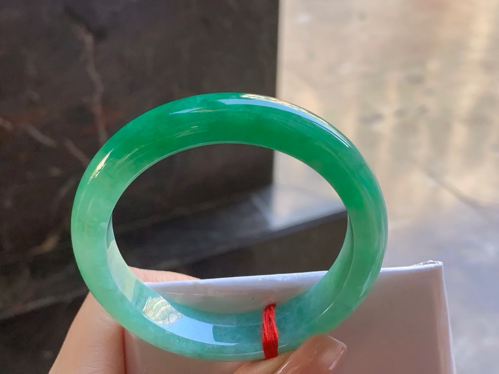 Type A Jadeite Flat Bangle, Bright Green, 52.3mm (7)