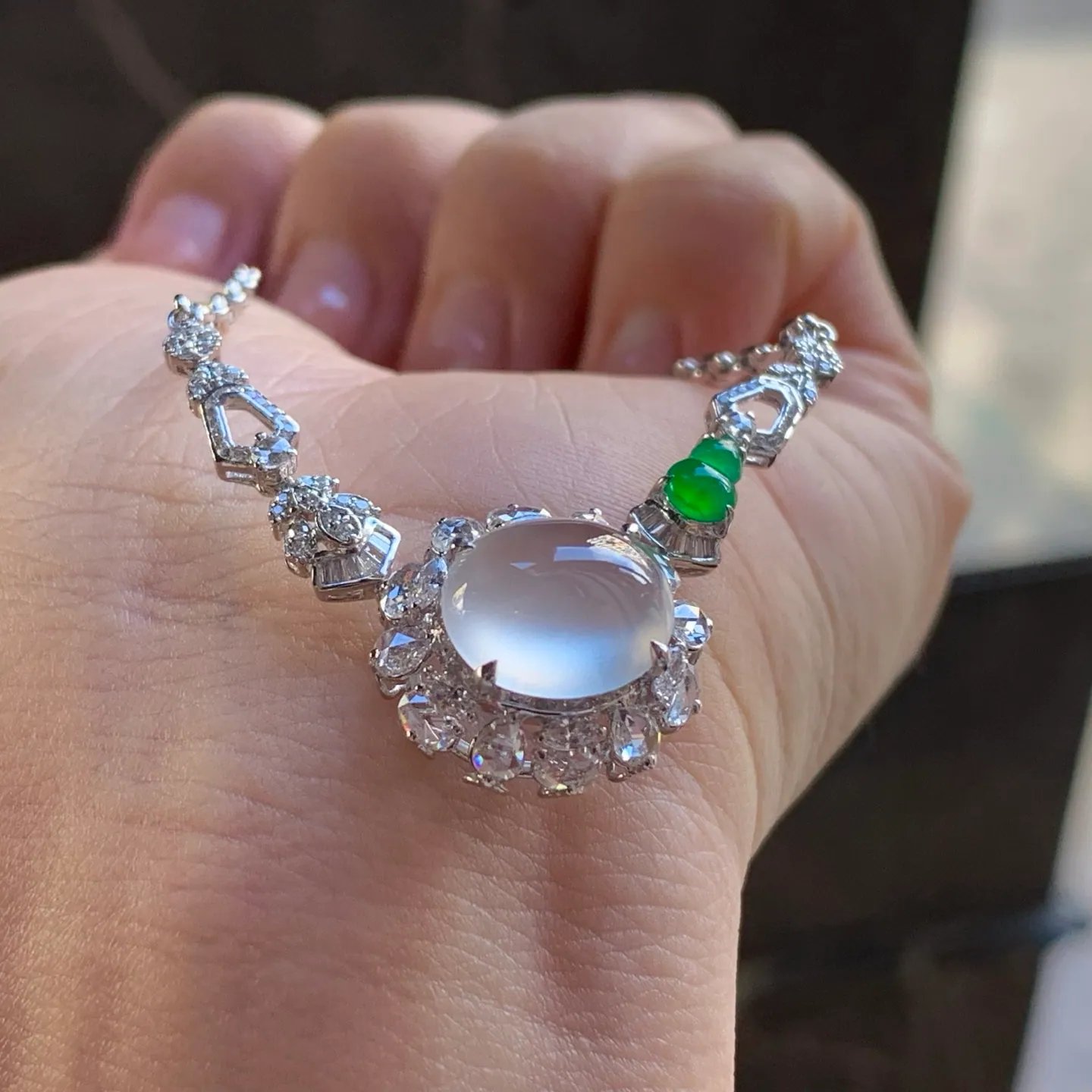 Type A High-Icy Jadeite Necklace, Imperial Green Gourd, 18K