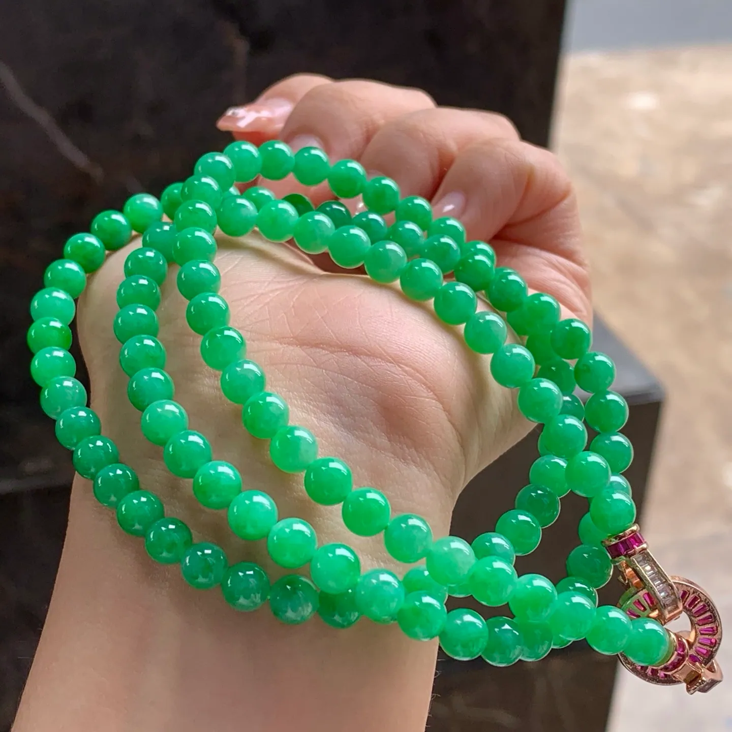 Type A Jadeite Bead Strand, Full Vivid Green, 6mm (4)