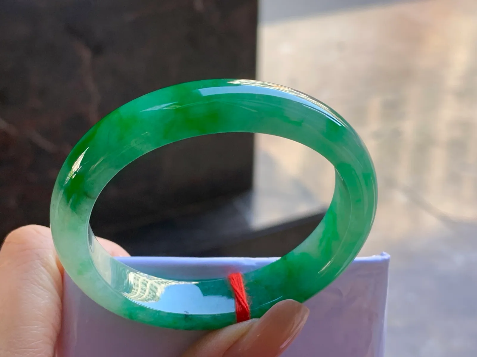 Type A Jadeite Oval Bangle, Vivid Green, 53.2mm (5)