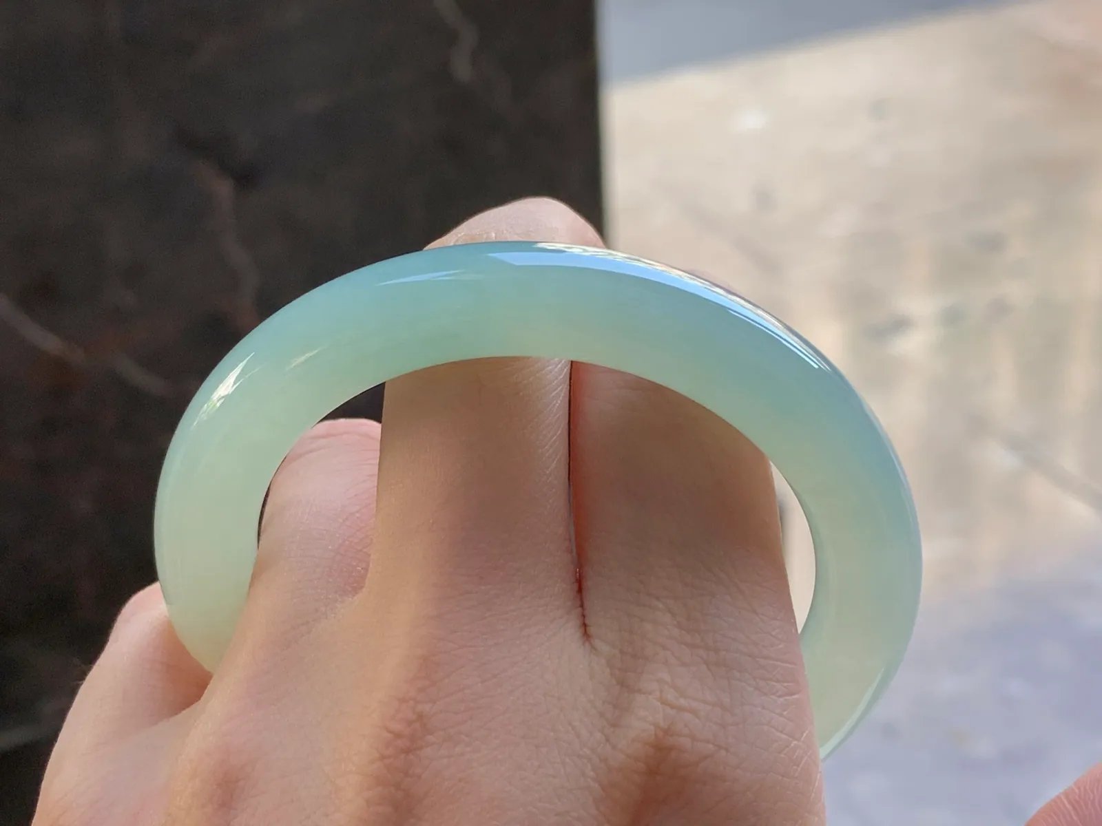 Type A Jadeite Round Bangle, Pale Green, 56.8mm (10)