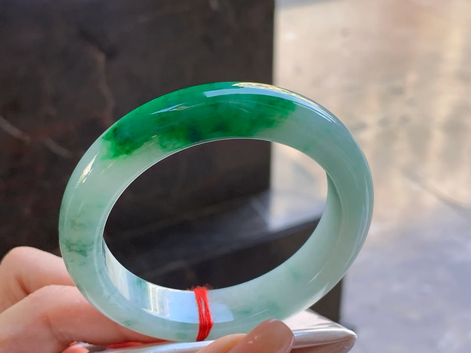 Type A Jadeite Flat Bangle, Icy-Glutinous Green Band, 54.8mm (3)