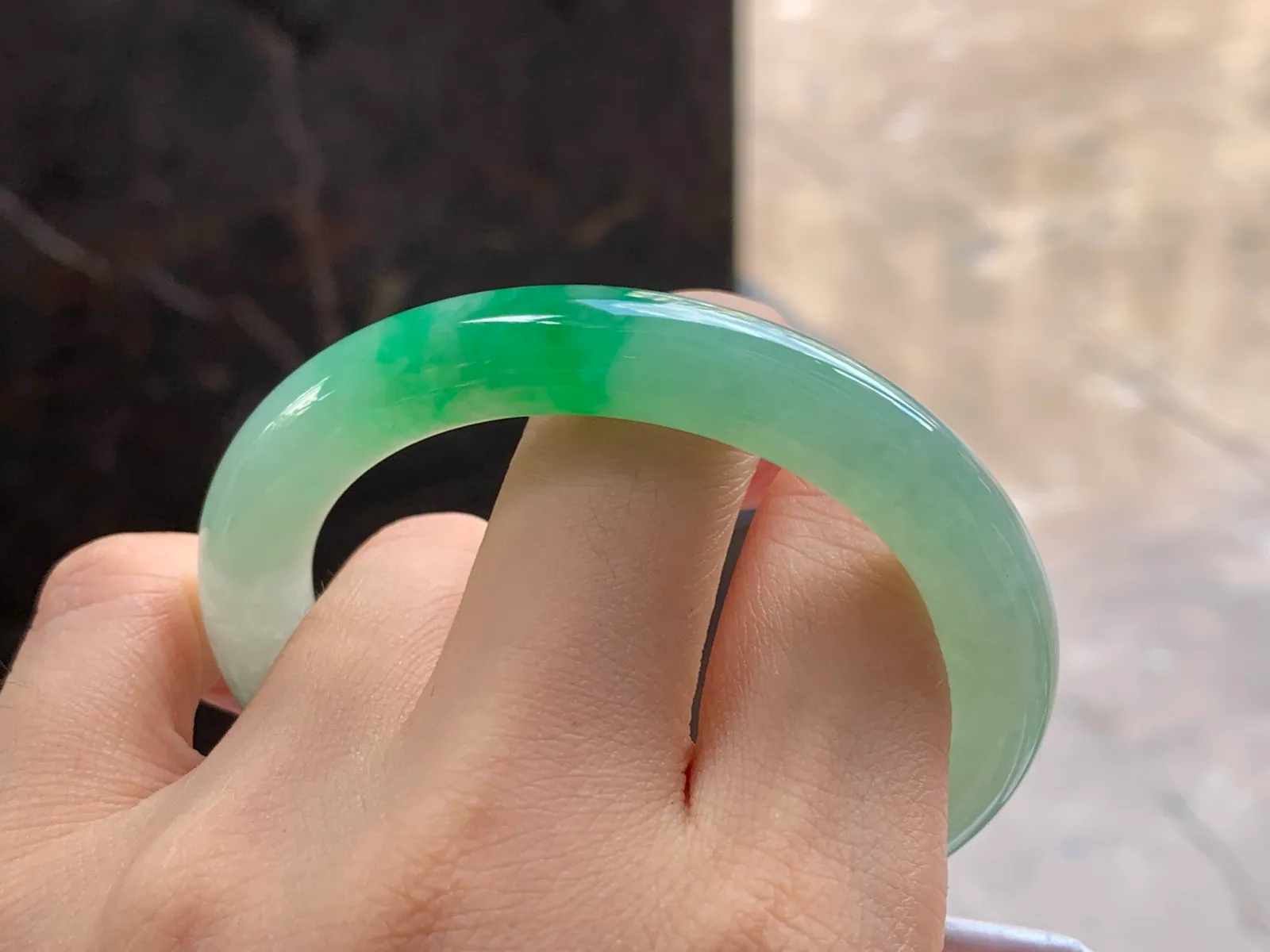 Type A Jadeite Round Bangle, Icy, Bright Green, 51.5mm (10)