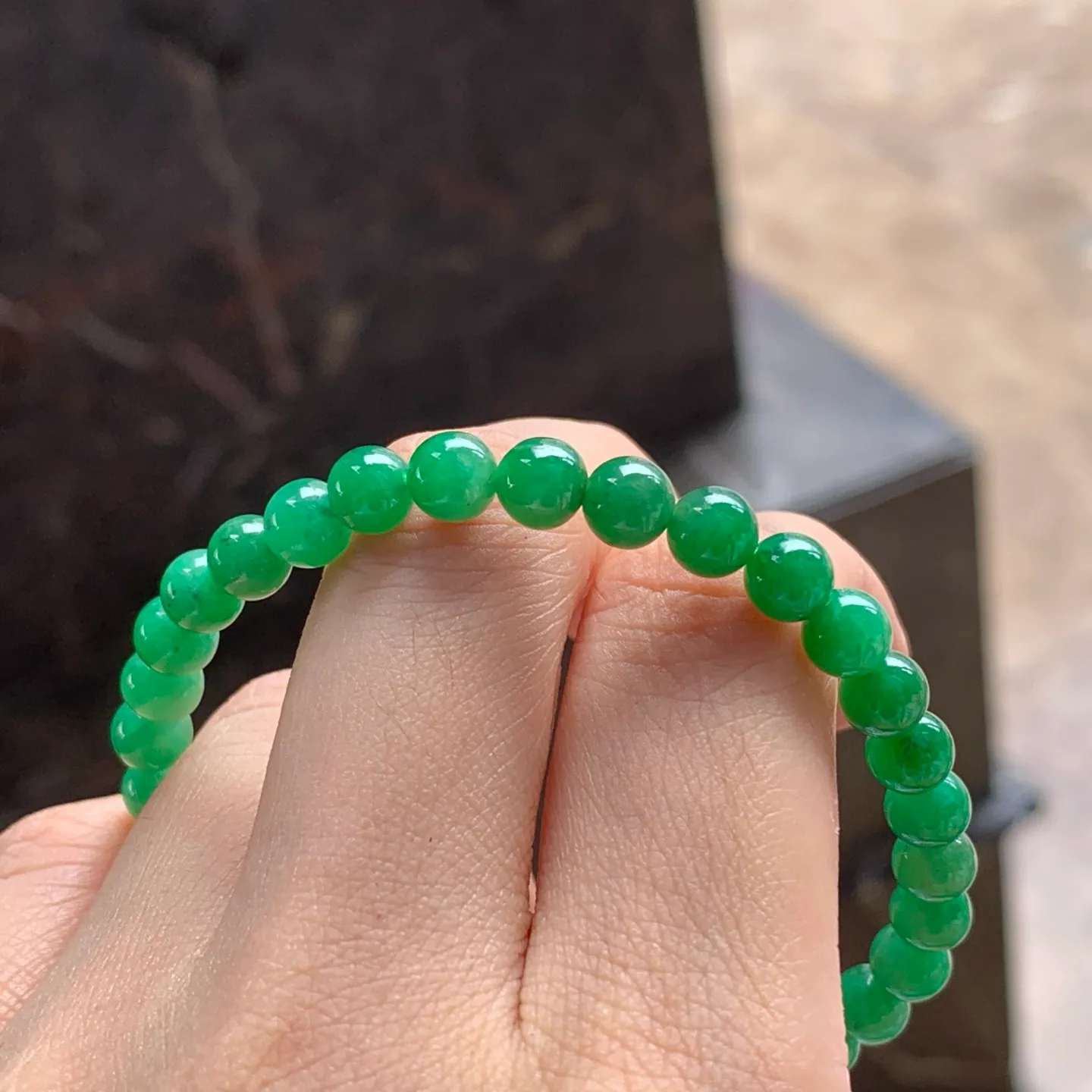 Type A Jadeite Bead Bracelet, Full Bright Green, 5.9mm (6)